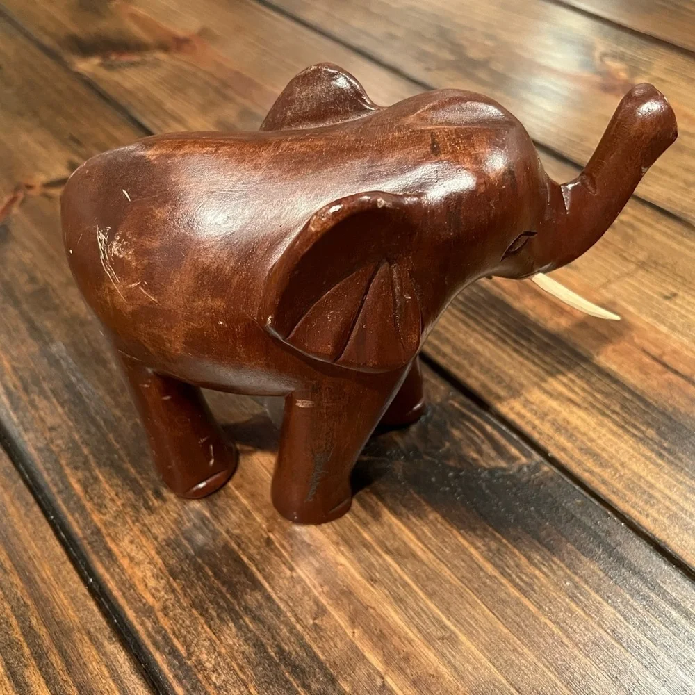 Handcrafted Carved Wooden Elephant Figurine, Bahamas, Travel, Souvenir, GUC